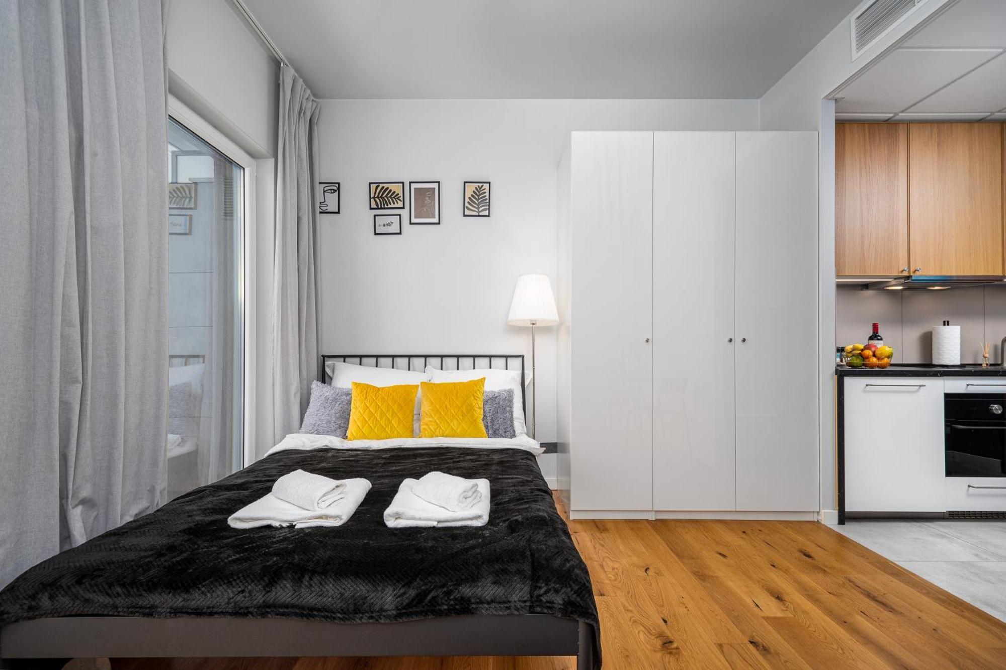 Apart D&K Free Parking Aleja Prymasa Tysiaclecia 83A Apartman Varsó Kültér fotó